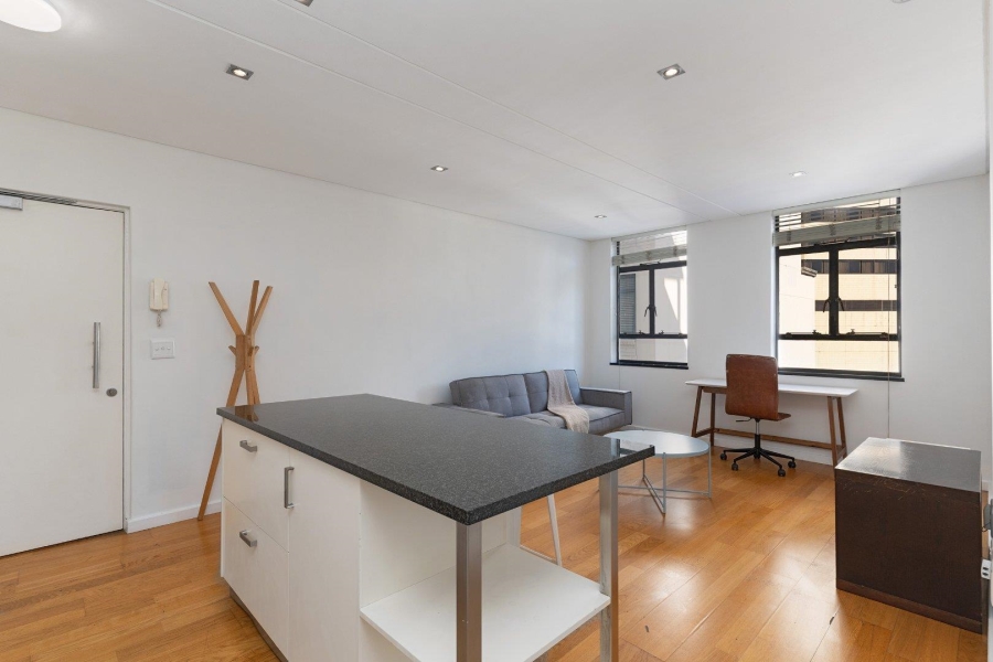 1 Bedroom Property for Sale in Cape Town City Centre Western Cape